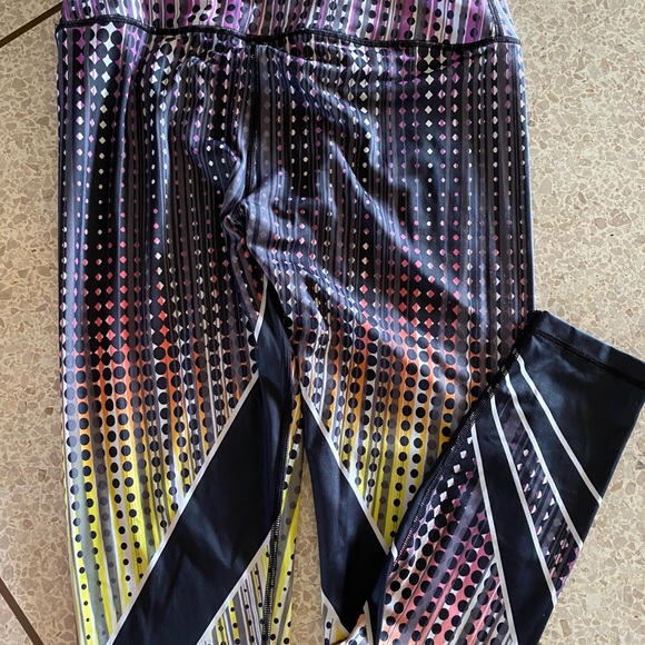 Victorias Secret Sport Leggings - Picture 7 of 7